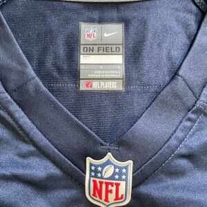 NFL SEATTLE SEAHAWKS WOMEN 12 “ METCALF 14 ” NIKE JERSEY, SizeL.